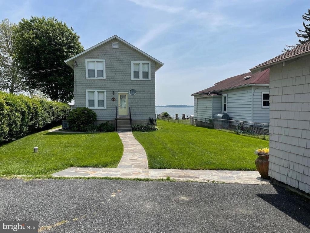2513 Barrison Point Road - Photo 17