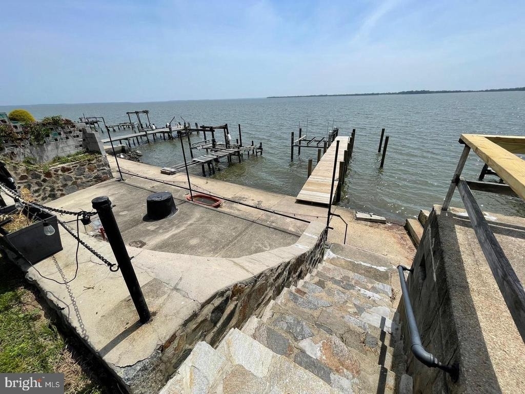 2513 Barrison Point Road - Photo 8