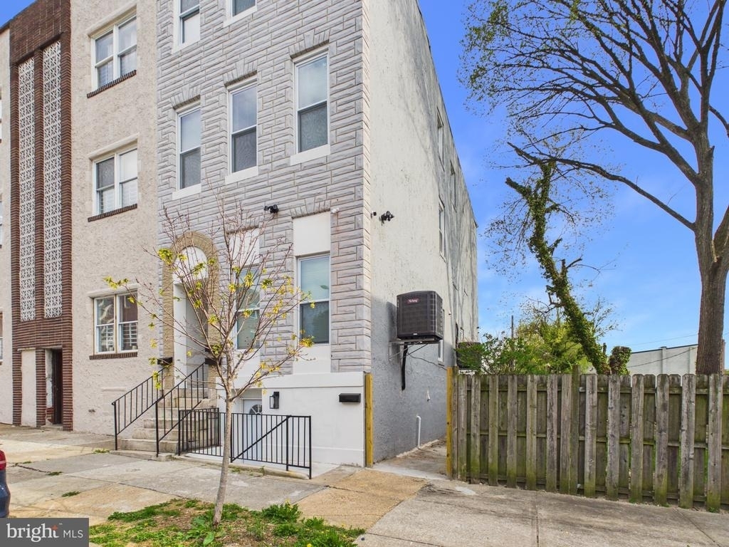 1315 Harlem Avenue - Photo 22