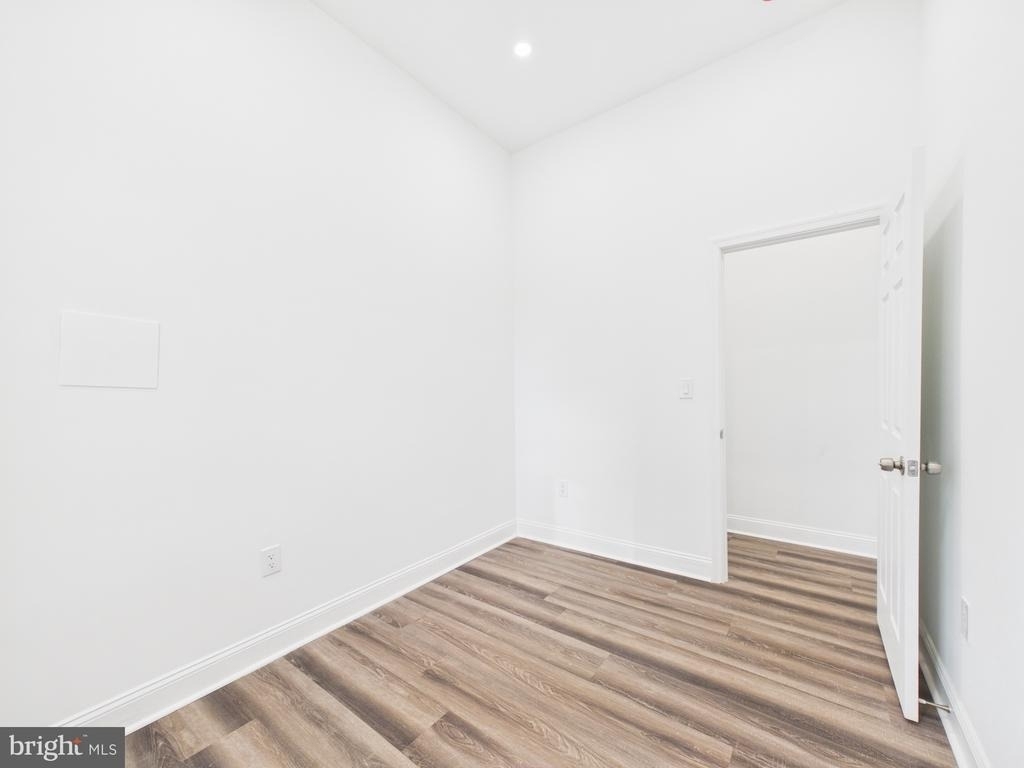 1315 Harlem Avenue - Photo 16