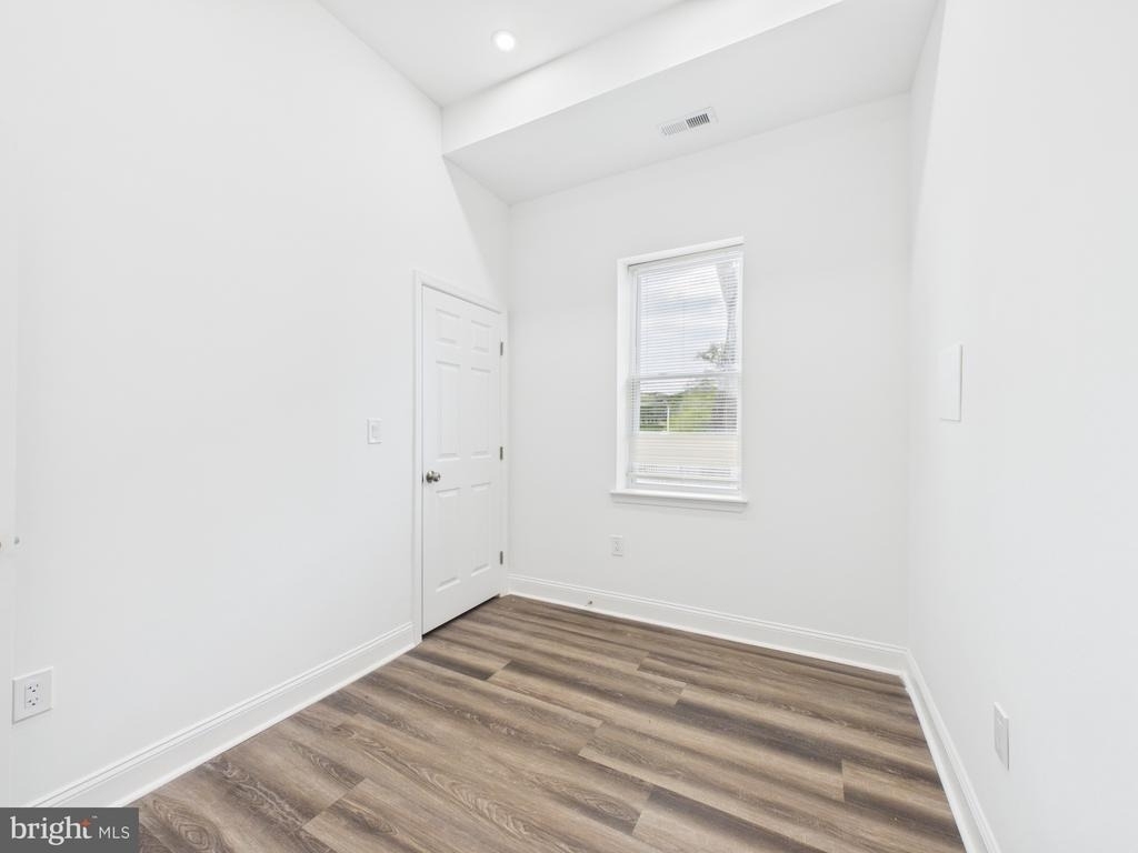1315 Harlem Avenue - Photo 14