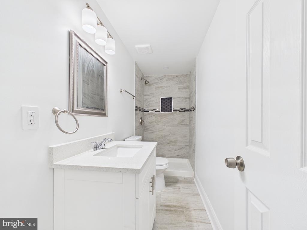1315 Harlem Avenue - Photo 7