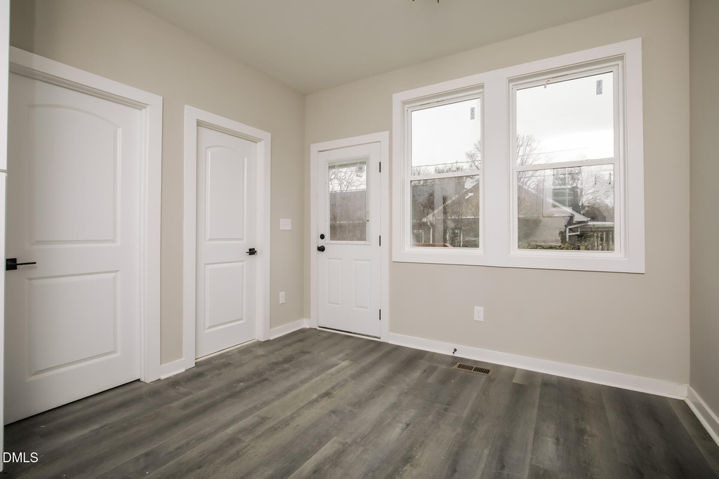202 S Driver Street - Photo 2