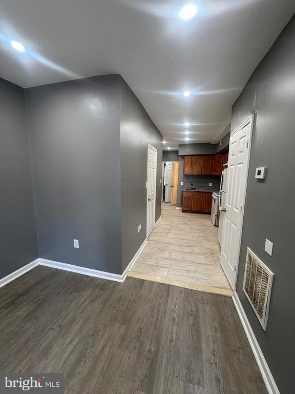 1108 N Bond Street - Photo 8