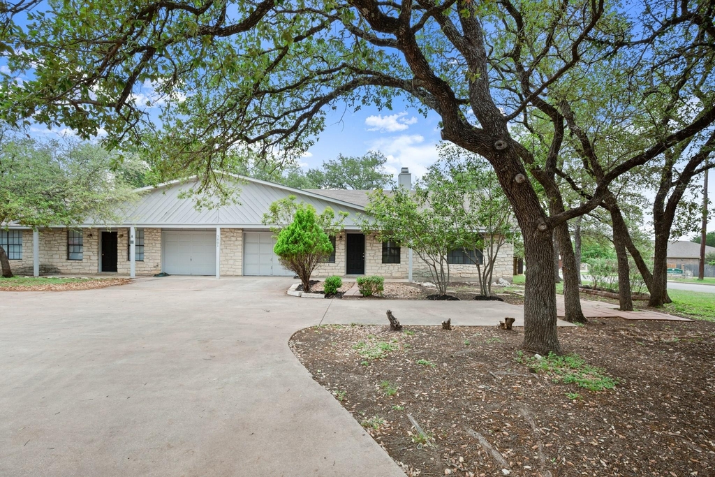 3801 Foust Trl - Photo 0