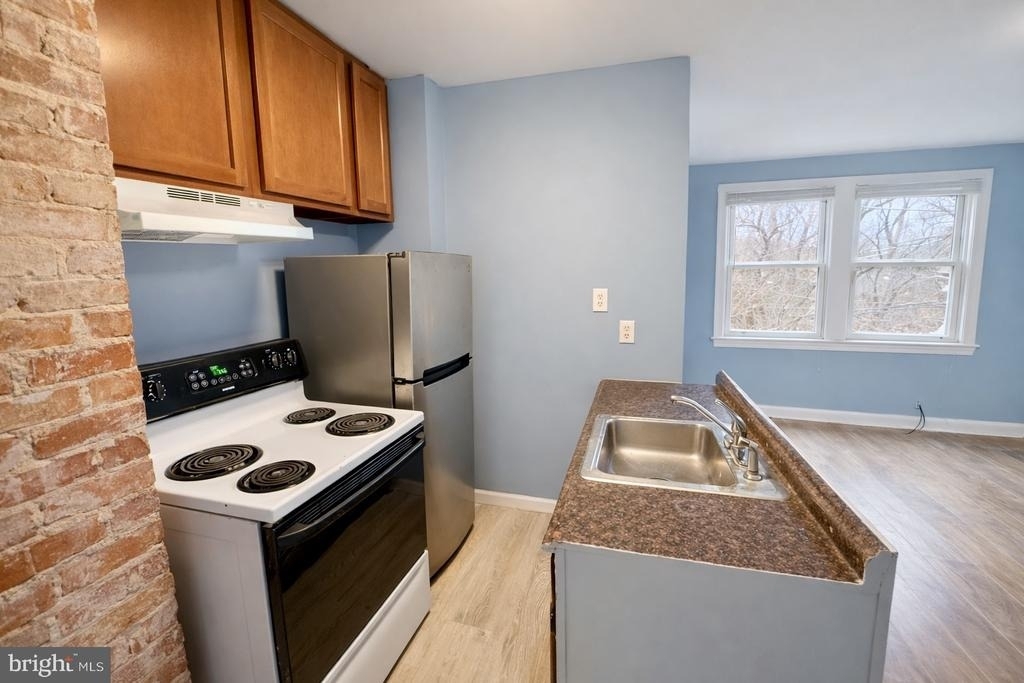 2621 30th Street Se - Photo 1