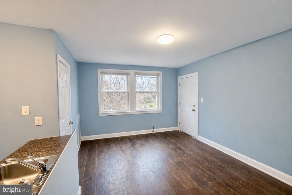 2621 30th Street Se - Photo 3