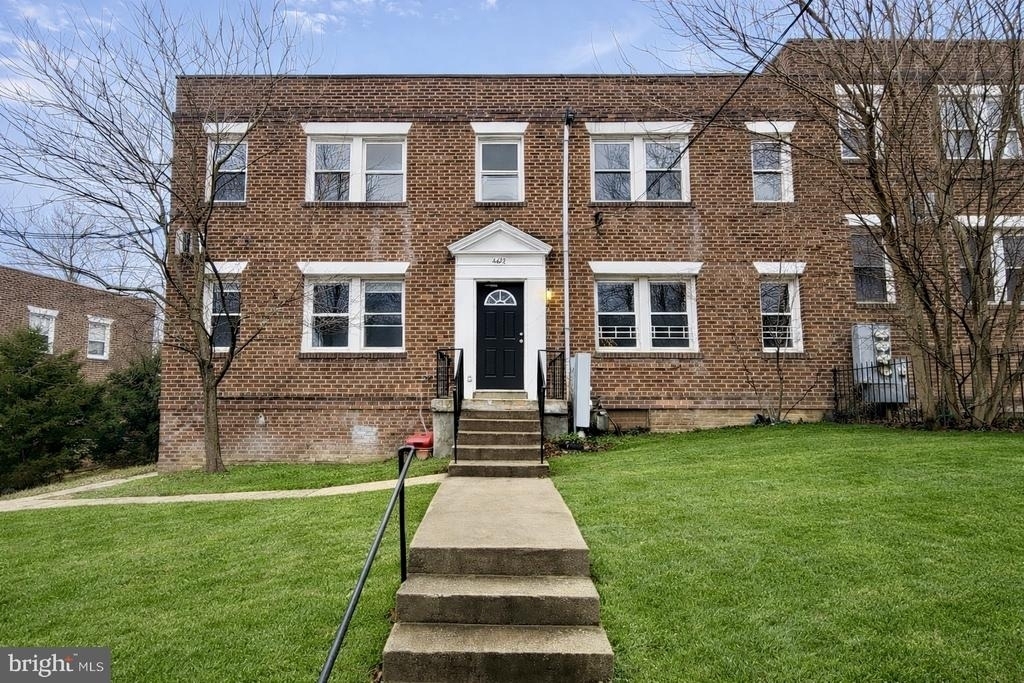 2621 30th Street Se - Photo 0
