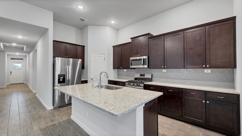 1941 Colonial Ave Ave - Photo 2
