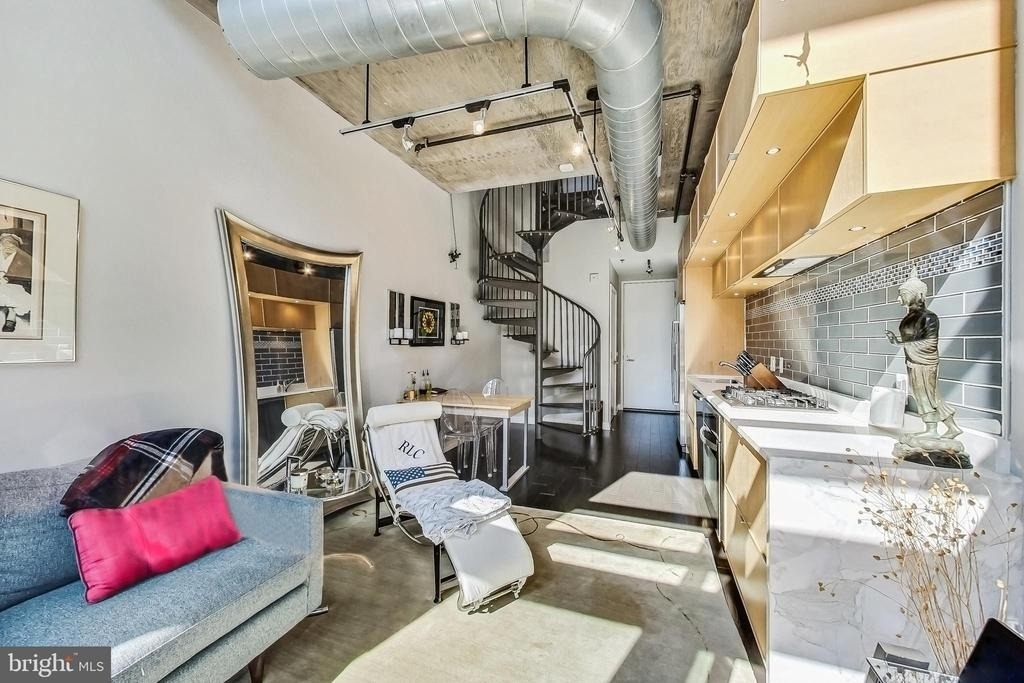 1515 15th Street Nw - Photo 2