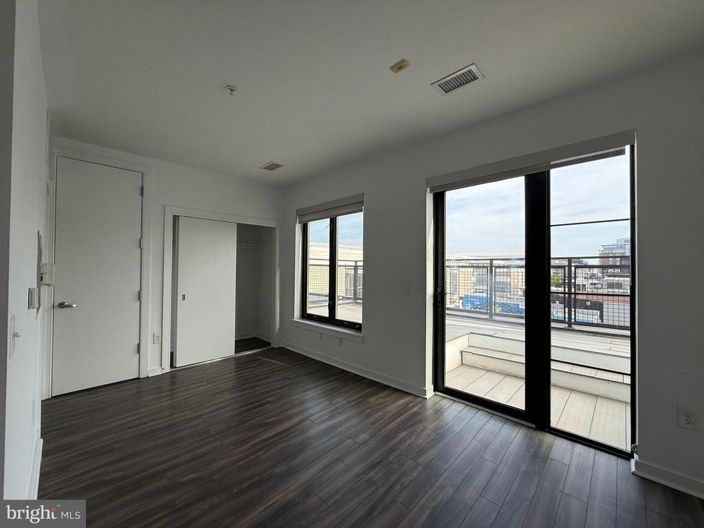 1250 9th Street Nw - Photo 3