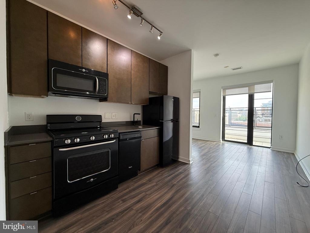 1250 9th Street Nw - Photo 1