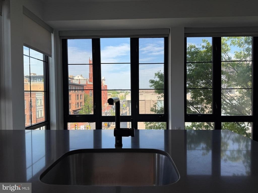 1250 9th Street Nw - Photo 2