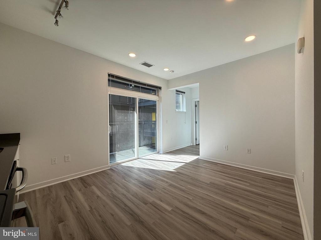 1250 9th Street Nw - Photo 3