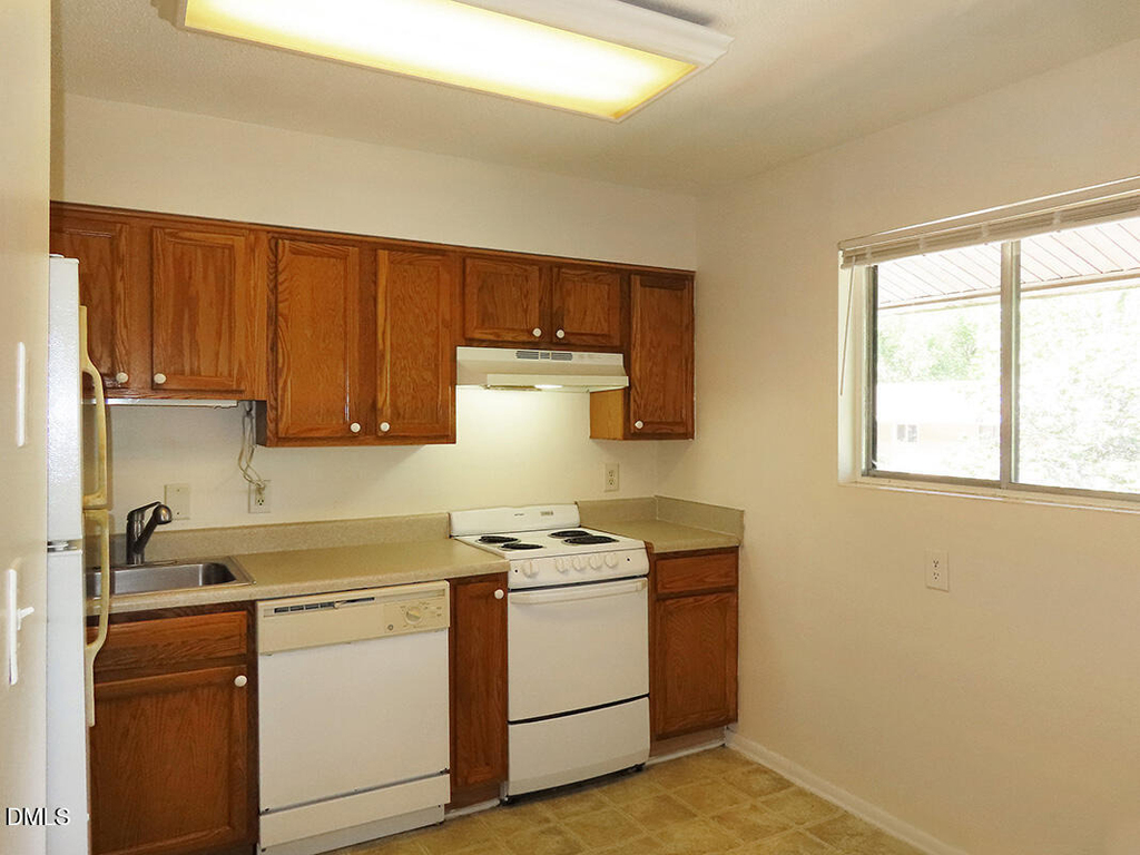 1 Shepherd Lane - Photo 5