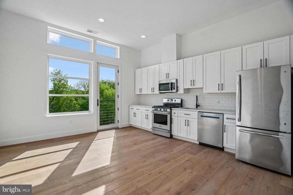 4308 Georgia Avenue Nw - Photo 10