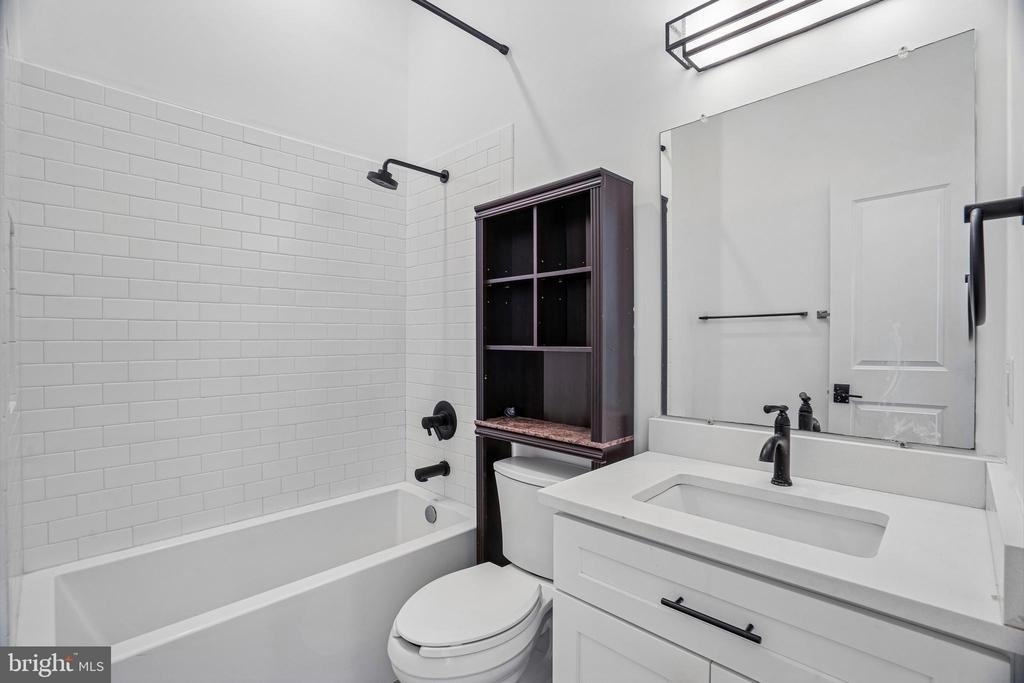 4308 Georgia Avenue Nw - Photo 18