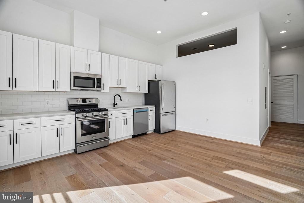 4308 Georgia Avenue Nw - Photo 11