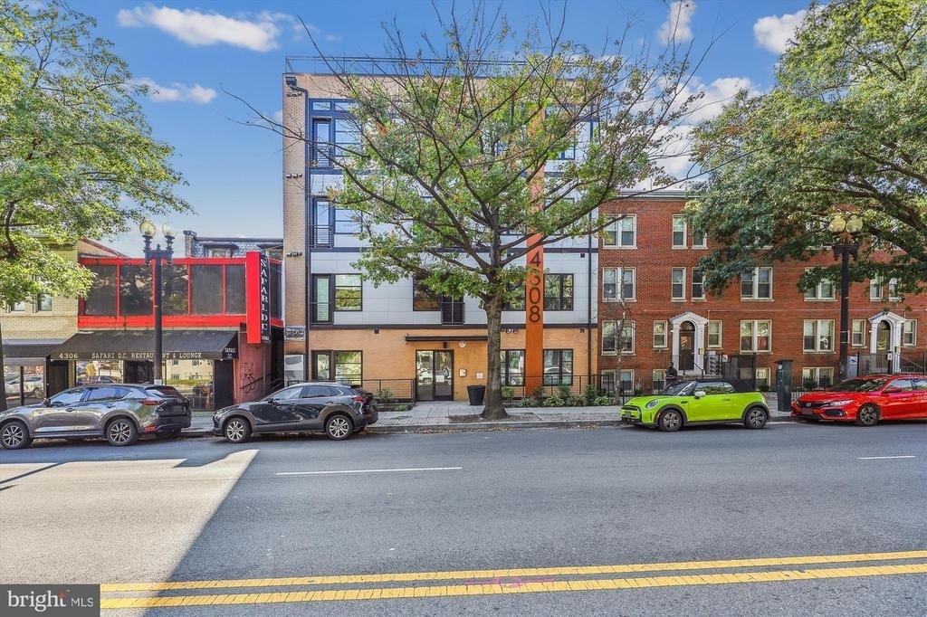 4308 Georgia Avenue Nw - Photo 1