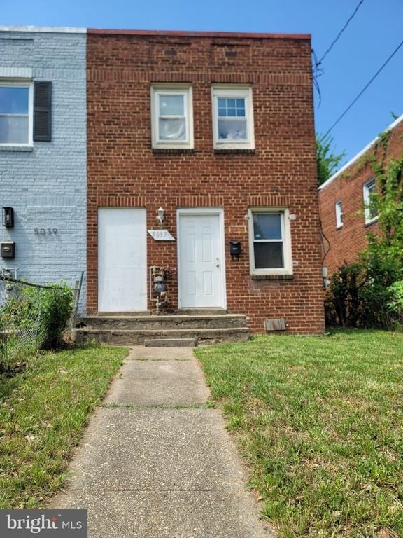 5037 Benning Road Se - Photo 7