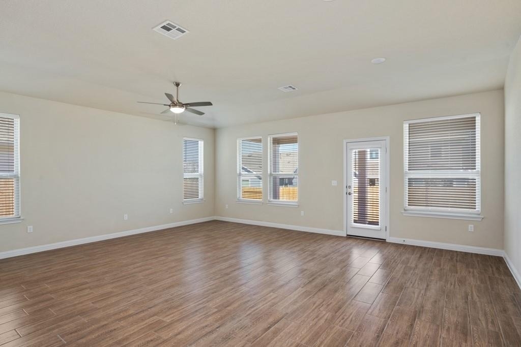 8202 Dampton Ln - Photo 9
