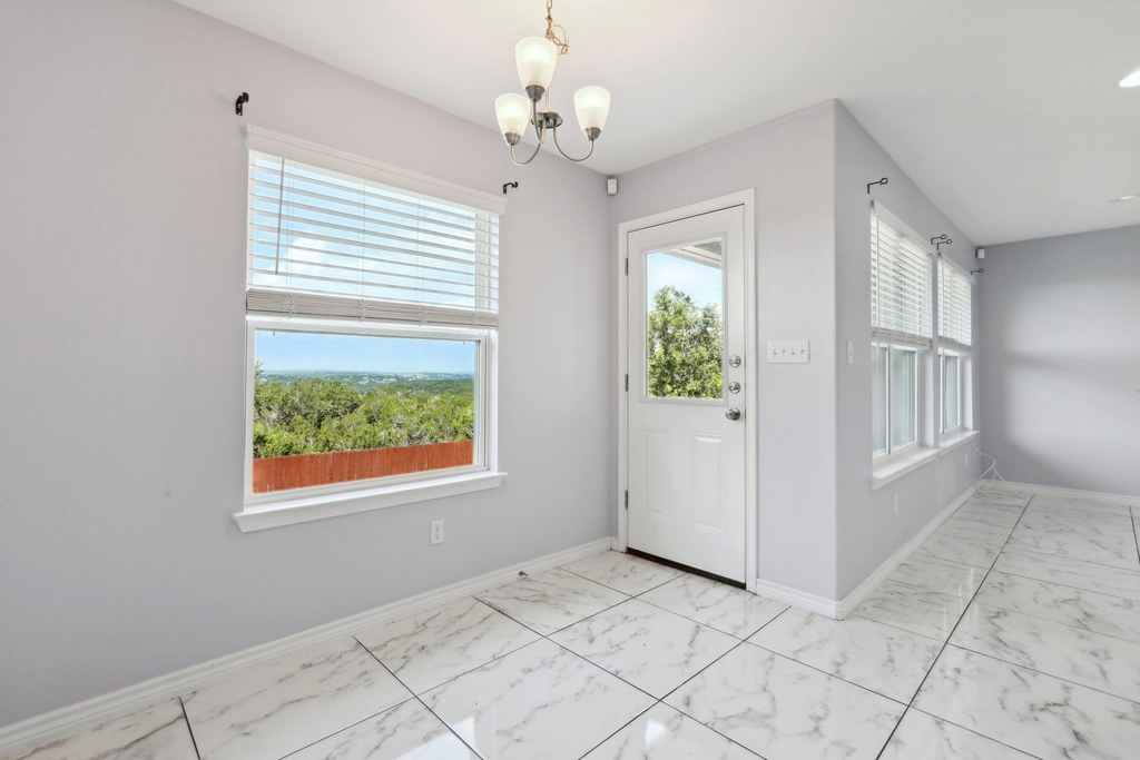 20111 Travis Dr - Photo 13