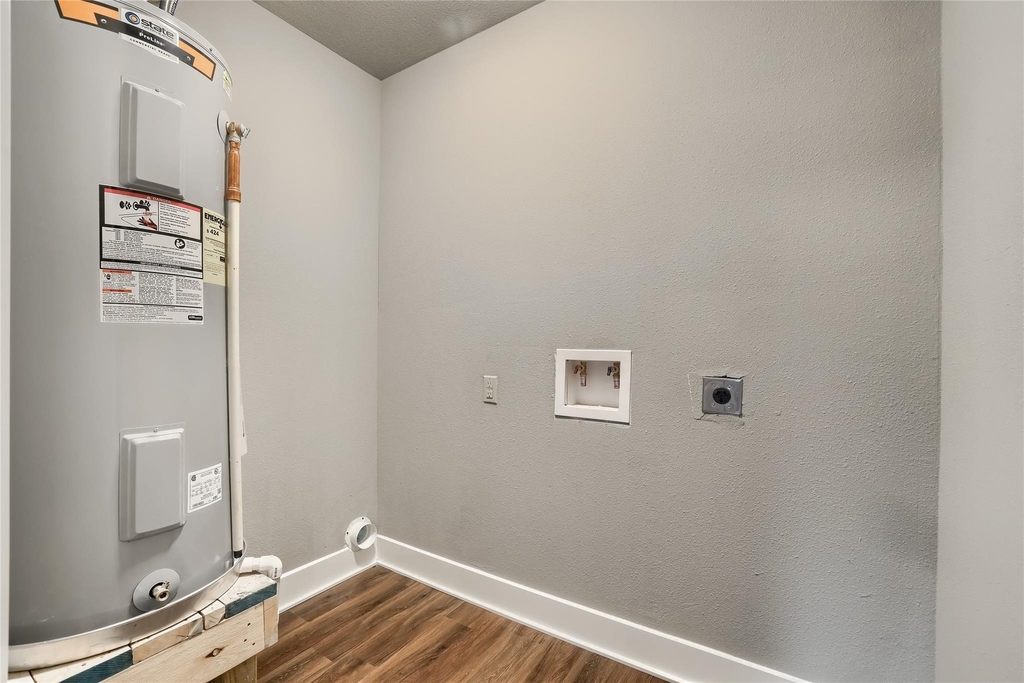 5909 Lago Vista Way D - Photo 23