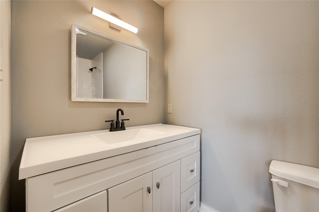 5909 Lago Vista Way D - Photo 15