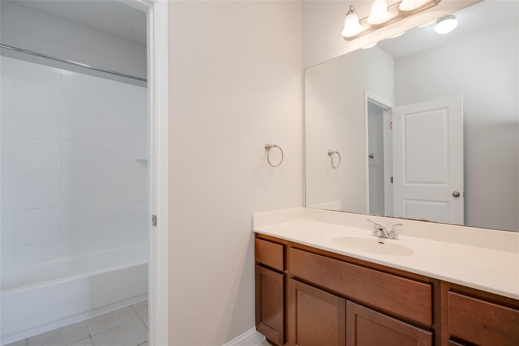 5701 Cougar Dr - Photo 16