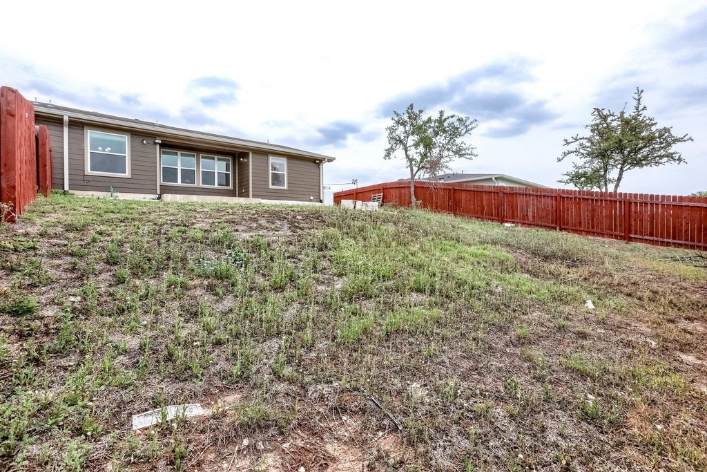 20111 Travis Dr - Photo 23