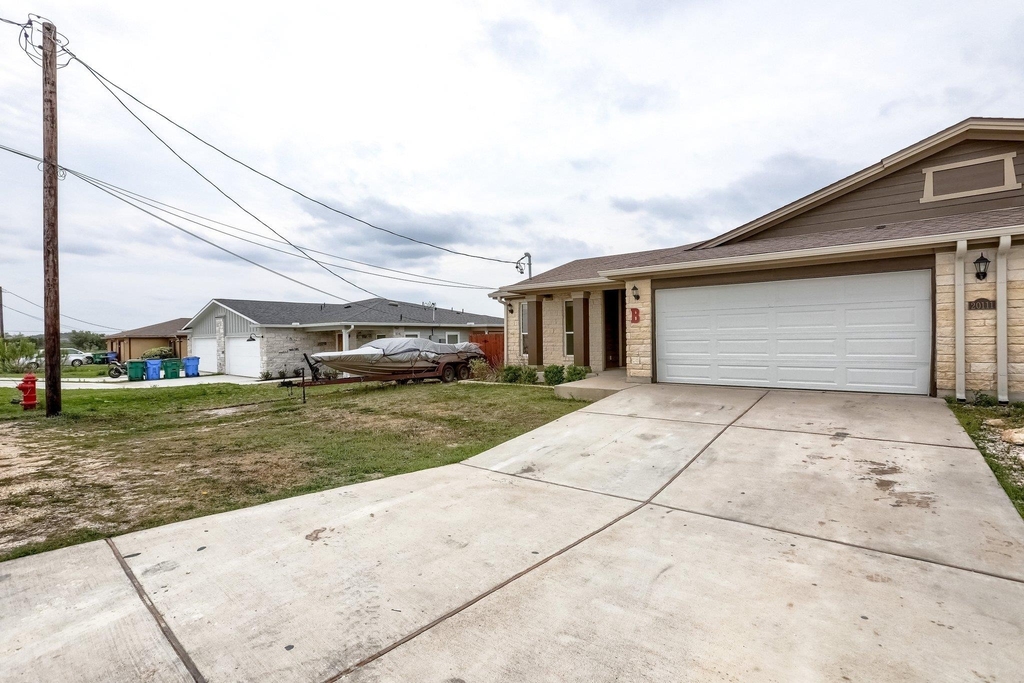 20111 Travis Dr - Photo 25