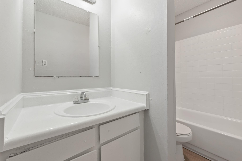1720 Wooten Park Dr - Photo 10