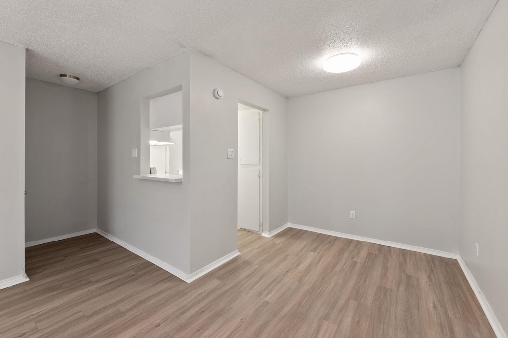 1720 Wooten Park Dr - Photo 5