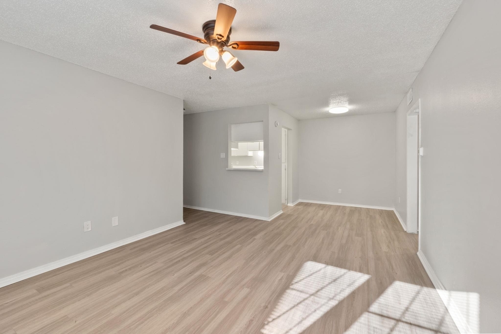 1720 Wooten Park Dr - Photo 2