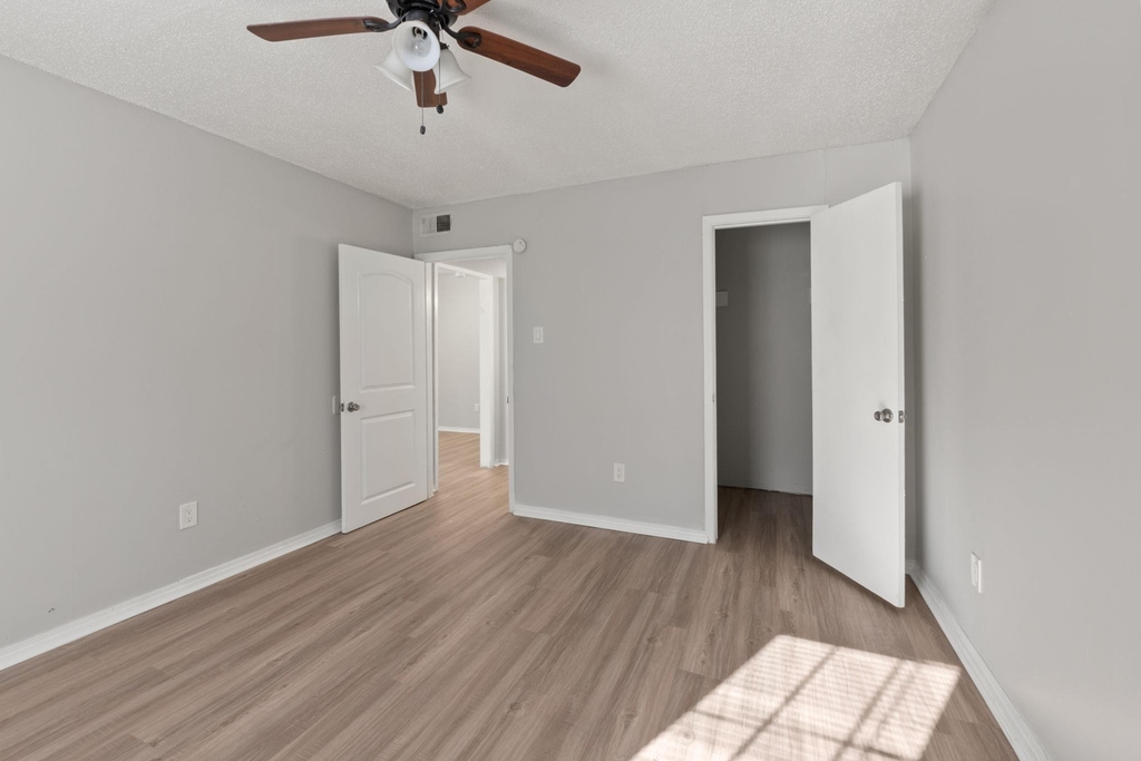 1720 Wooten Park Dr - Photo 15