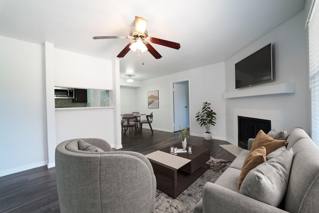 12300 Hymeadow Dr - Photo 6