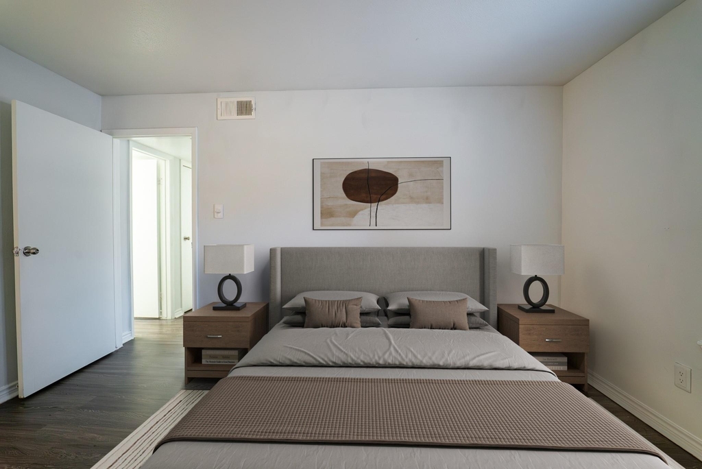 12300 Hymeadow Dr - Photo 7