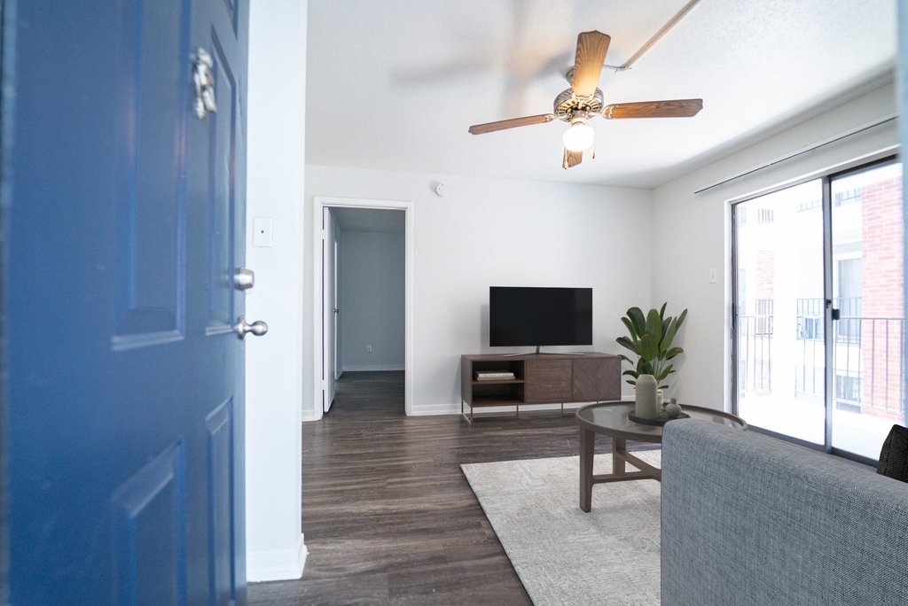 12300 Hymeadow Dr - Photo 11