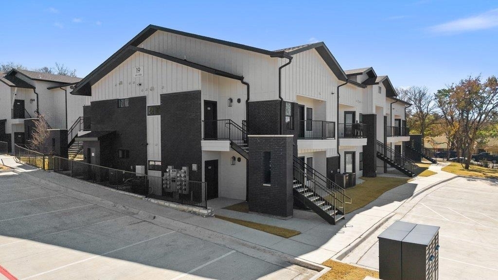 2450 Wickersham Ln - Photo 31
