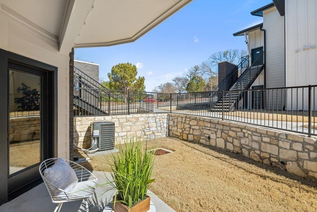 2450 Wickersham Ln - Photo 21