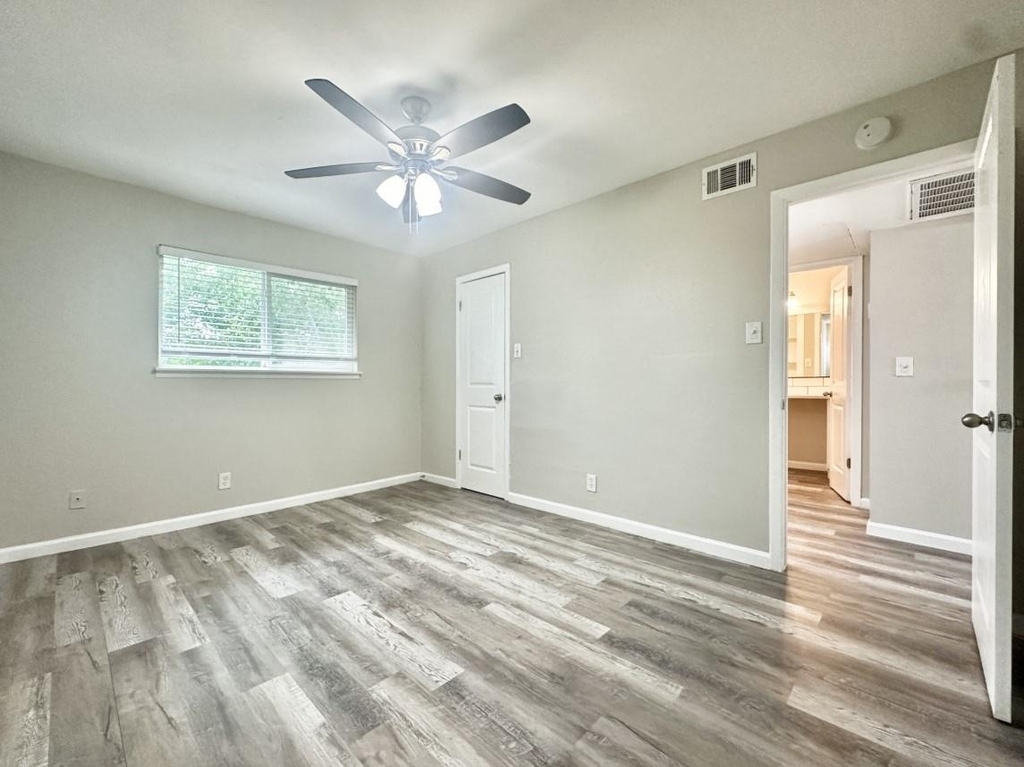 7304 Twin Crest Dr - Photo 5