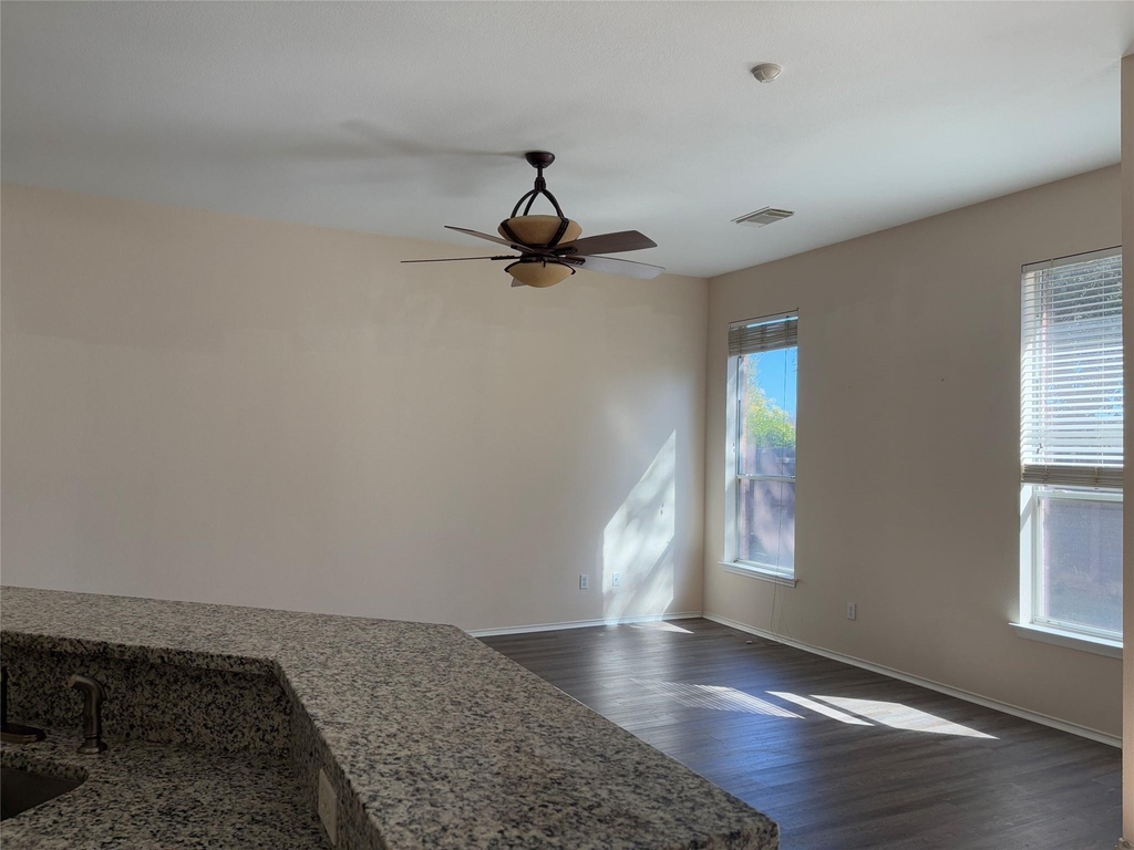 11501 Knapple Cv - Photo 12