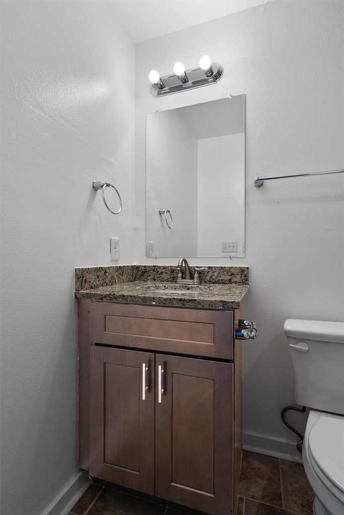 6211 Manor Rd - Photo 12