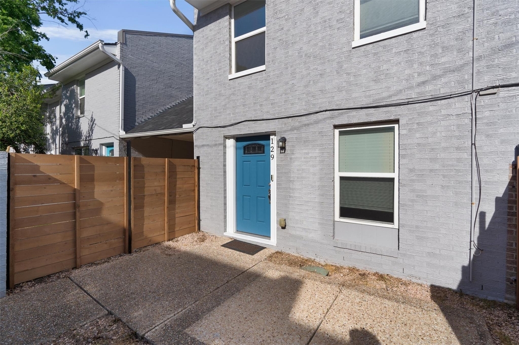 6211 Manor Rd - Photo 20