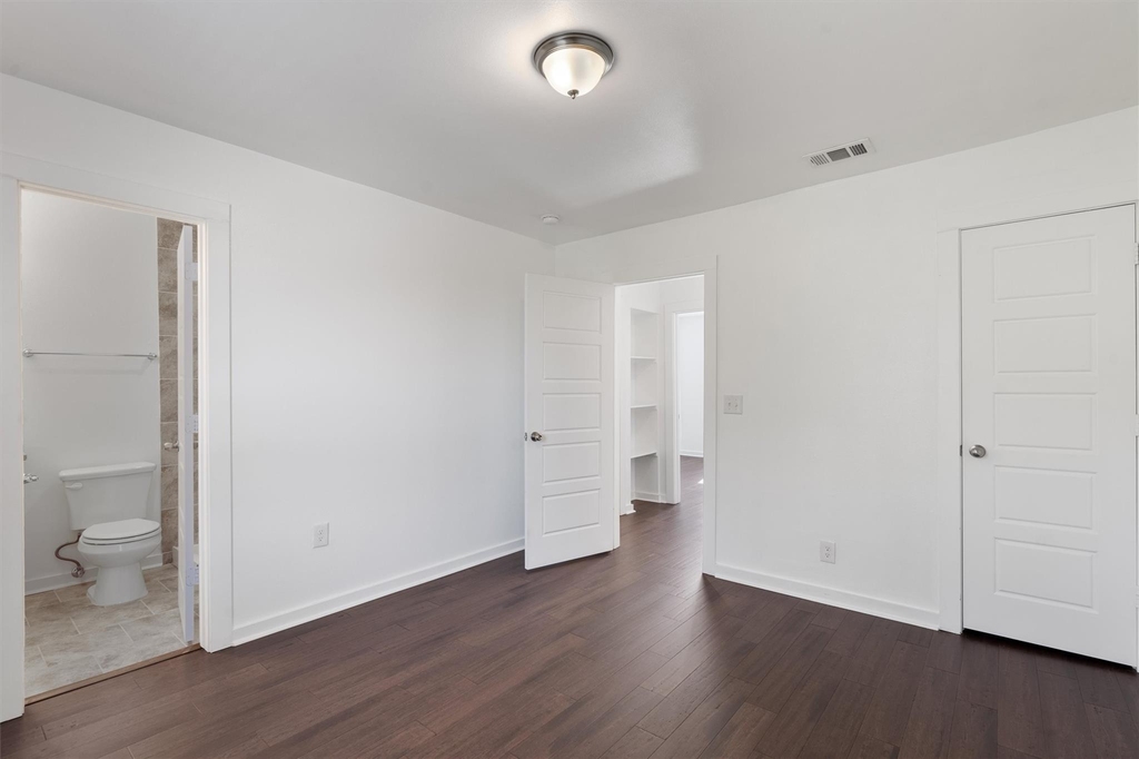6211 Manor Rd - Photo 11