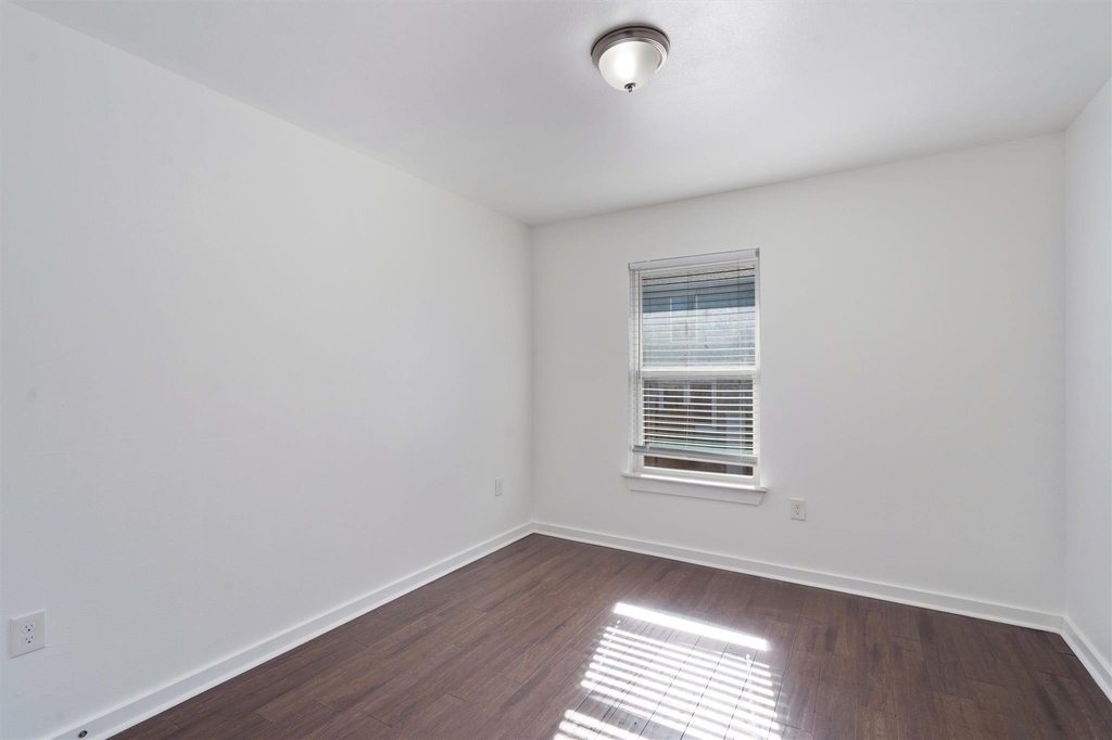 6211 Manor Rd - Photo 14