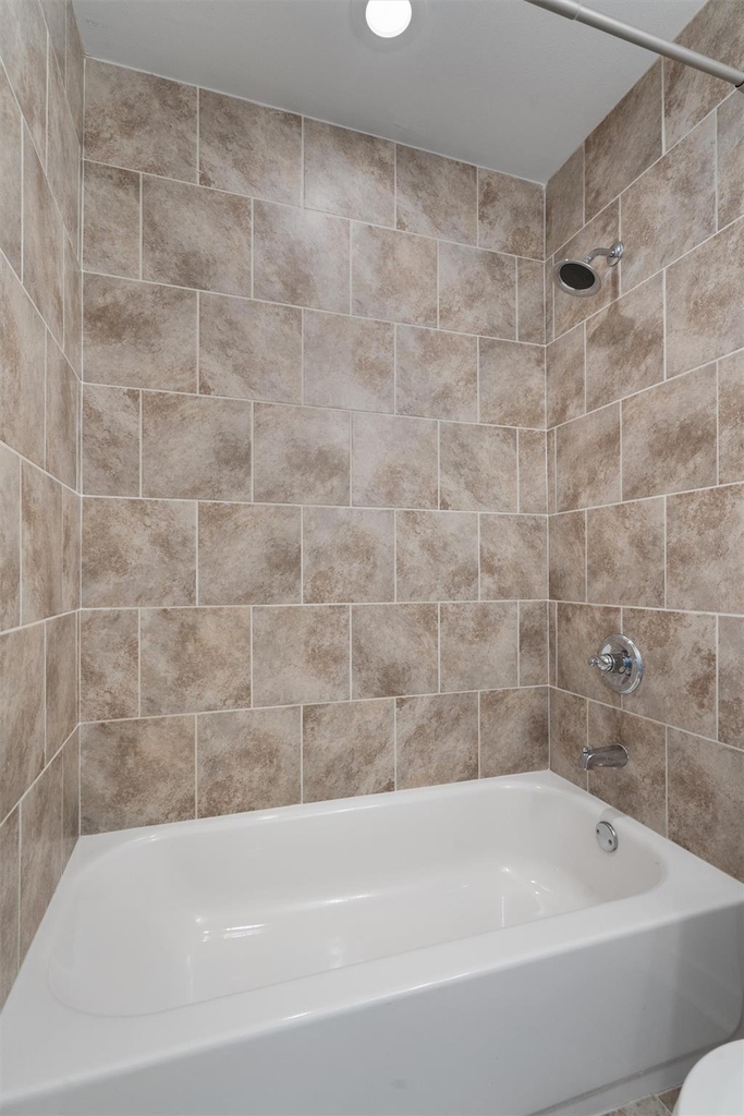 6211 Manor Rd - Photo 17