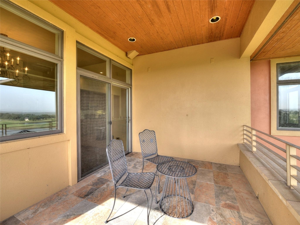 1908 Kahala Sunset Dr - Photo 13