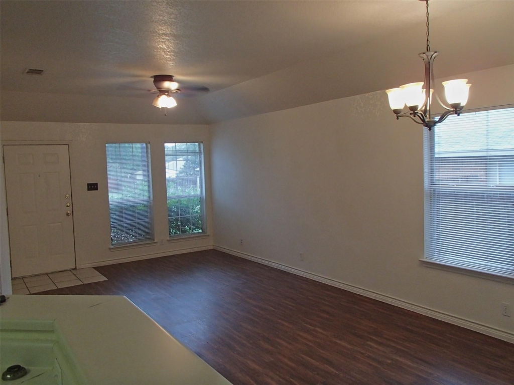304 Tamara Dr - Photo 9