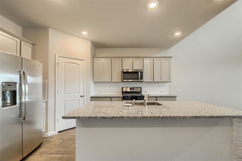 603 Bluffview Dr - Photo 11